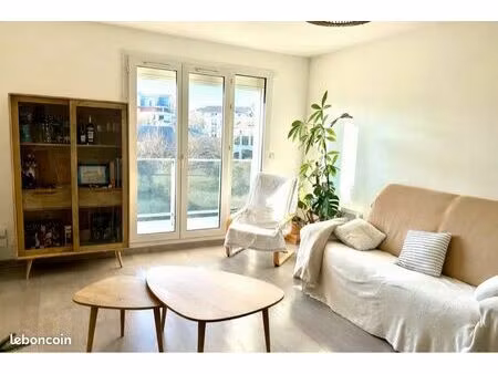 appartement t3 lumineux