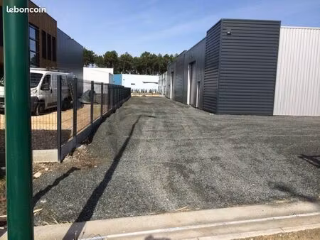 local 140 m² isolé