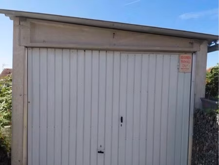 recherche garage à louer