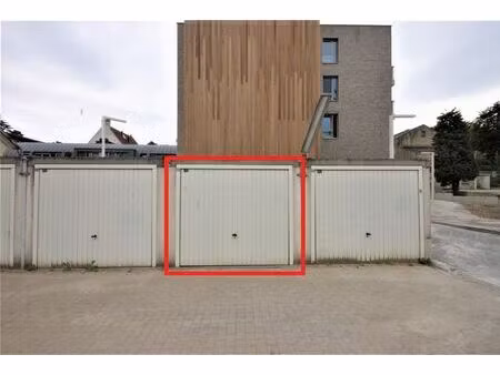 garagebox - binnen - gesloten