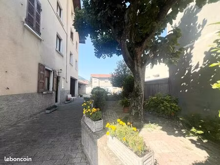 maison 15 pièces 300 m²