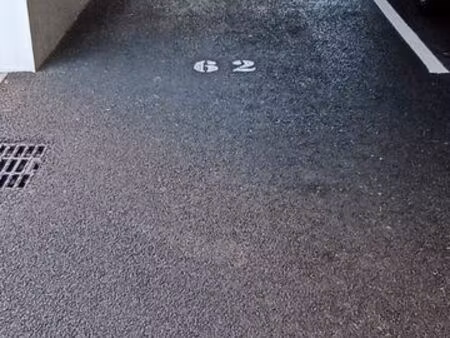 place de parking souterrain