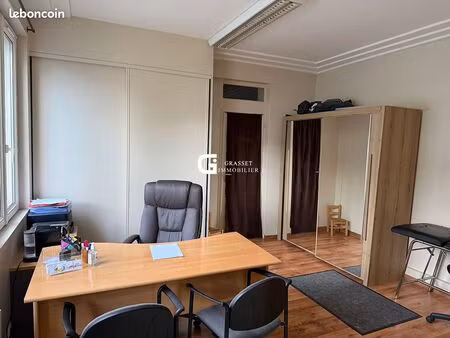 bureaux 127 m² oyonnax