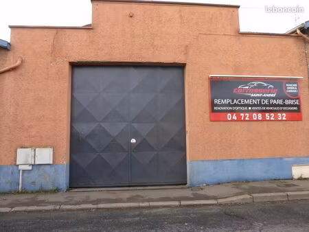 entrepôt de 250 m2 avec bureau