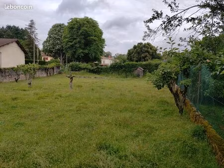 terrain constructible 1 253 m² – villieu-loyes-mollon (01800) près de lyon (69)