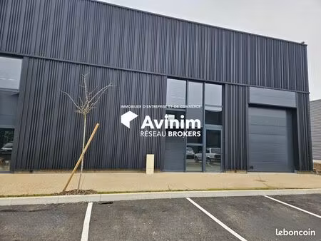 local 303 m² trévoux