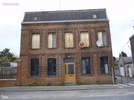 immeuble 260 m² origny ste benoite