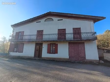 maison 8 pièces 206 m²