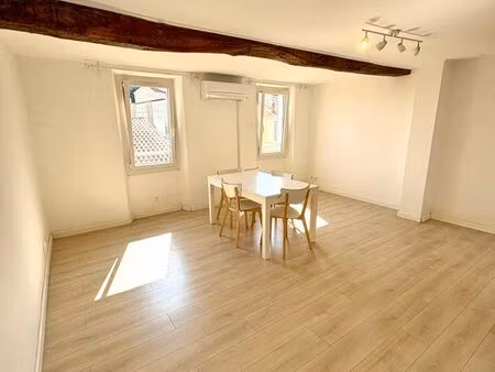 t3 lumineux et traversant 59 m² – forte demande locative – centre village