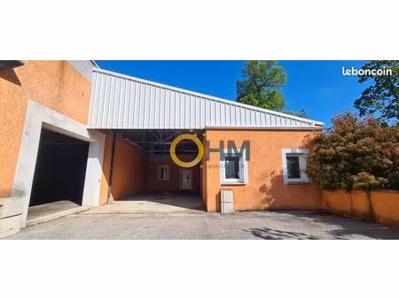 inconnu 614 m² thueyts