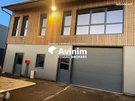 local 273 m² ennery