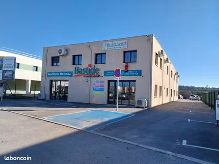 bureau super emplacement