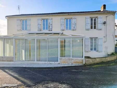 maison 6 pièces 140 m²