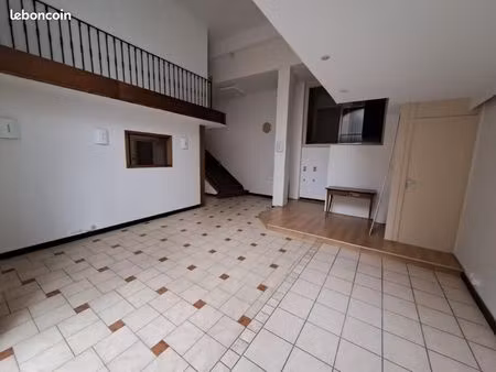 local commercial 157 m² saint-flour