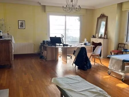 2 locaux professionnels à louer