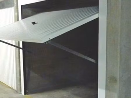 box / parking / garage fermé proche gare de creil