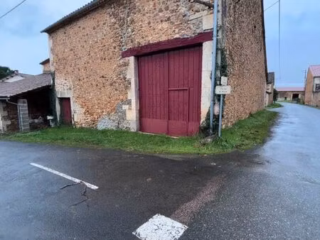 grange 1 pièce 124 m²