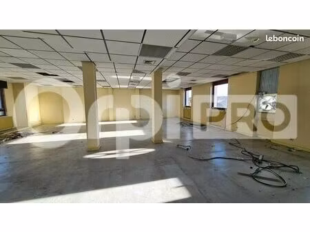 bureau 478 m²
