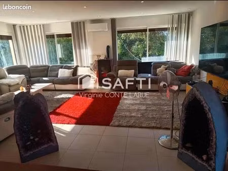 propriété 10 pièces 400 m²