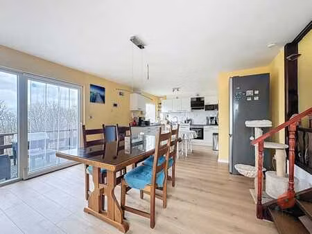 appartement avec vue exceptionnelle sur la vallée marchoise