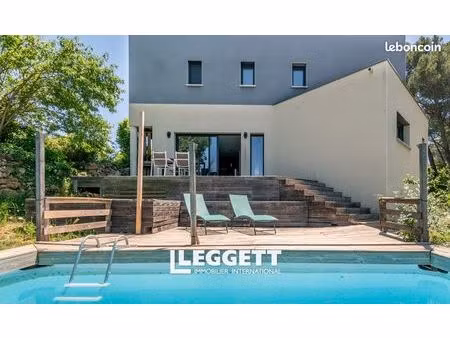 maison 11 pièces 213 m²