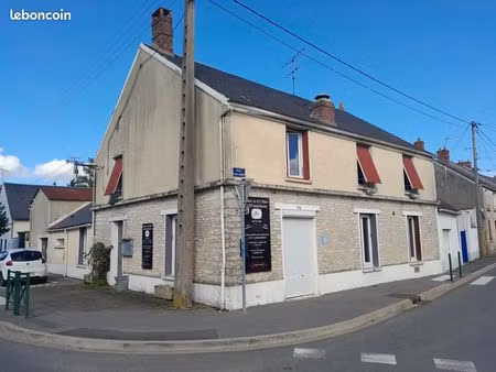 maison 7 pièces 230 m²