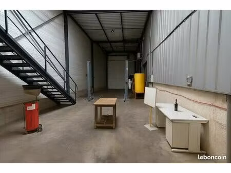 local d'activite 302 m² la tour du pin