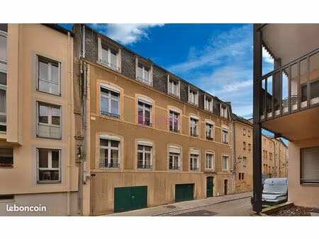 parking/box 27 m² metz