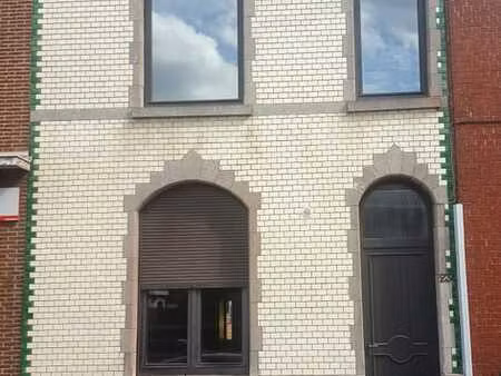 maison rénovée 2 chambres + jardin - tubize centre