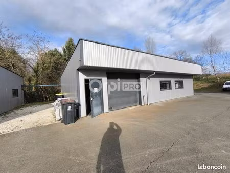 local d'activité 180 m²