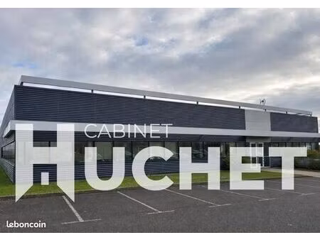 local industriel 1 438 m²