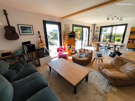 maison 5 pièces 104 m²