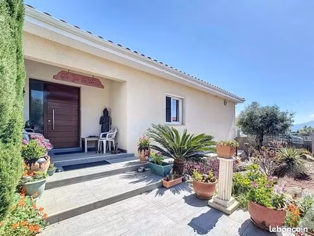 maison lumineuse aux volumes rares - vue dégagée exceptionnelle - tresserre