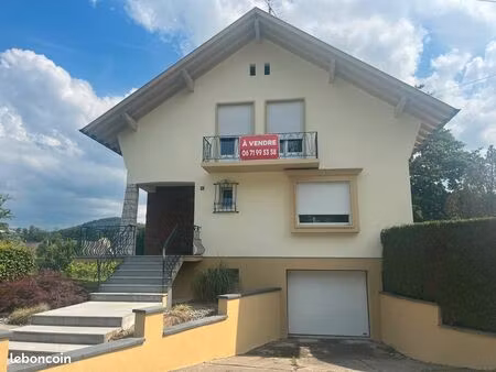 rénovée avec beau jardin au calme