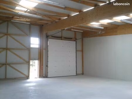 local d'activite 175 m² saint andre sur orne