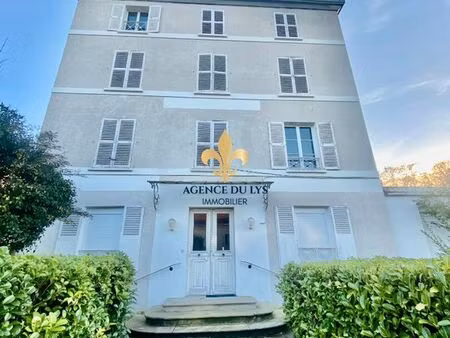 immeuble 10 pièces 272 m²