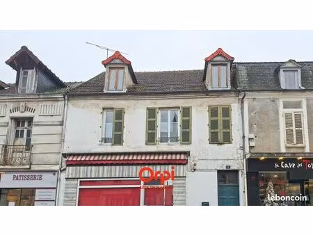 maison 2 pièces 275 m²