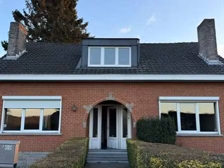 villa 4 façades – proximité gare de binche et écoles