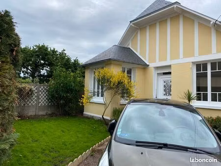 location jullouville