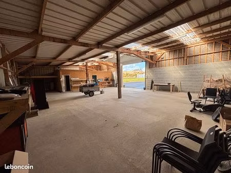 entrepôt 210 m² saint uniac