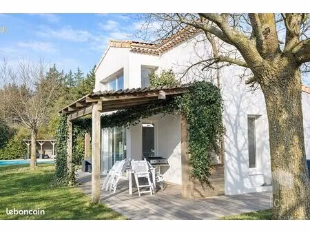 propriété 5 pièces 150 m²