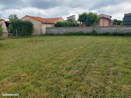 terrain 573 m² fenouillet