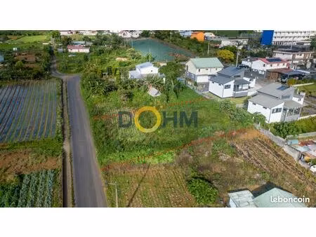 terrain 750 m² tampon