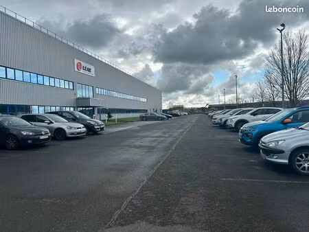 local d'activité 11 215 m²