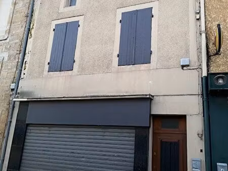 maison de ville à usage multiple