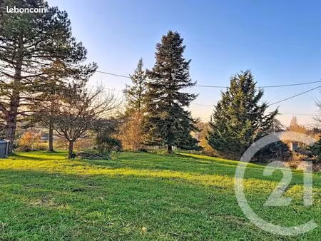 terrain 1 011 m² cremieu