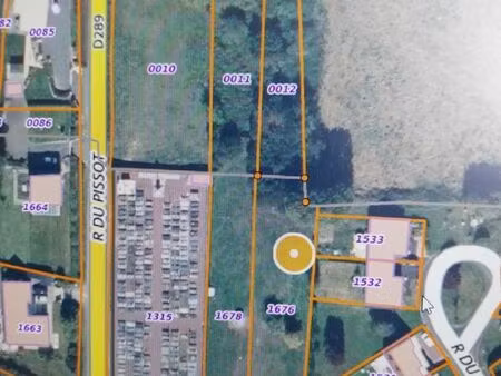 terrain 3649 m² sains