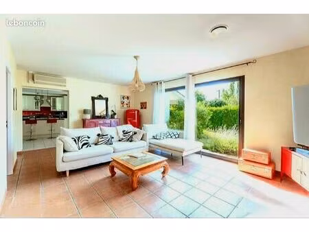 maison de plain-pied lumineuse – 130 m² – grand jardin – calme