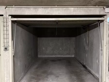 vente garage box fermé