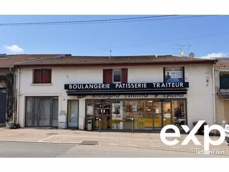 local 524 m² champenoux